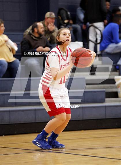 Thumbnail 3 in Isabella vs. Verbena (Chilton County Tournament) photogallery.
