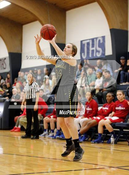 Thumbnail 1 in Isabella vs. Verbena (Chilton County Tournament) photogallery.