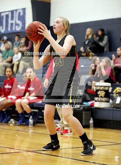 Thumbnail 1 in Isabella vs. Verbena (Chilton County Tournament) photogallery.