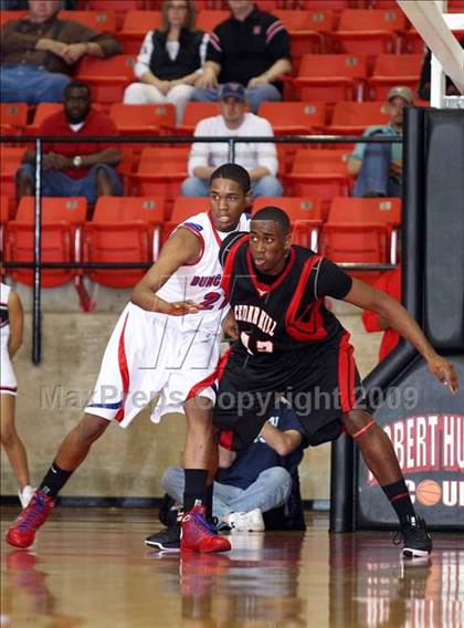 Thumbnail 2 in Cedar Hill vs. Duncanville (Texas 5A Region 1 Final) photogallery.