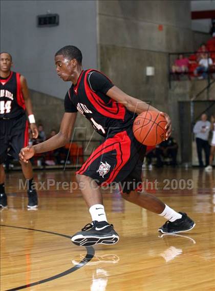 Thumbnail 2 in Cedar Hill vs. Duncanville (Texas 5A Region 1 Final) photogallery.
