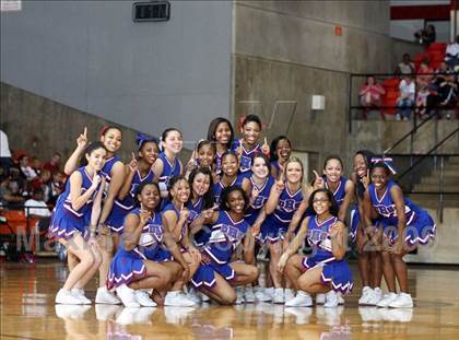 Thumbnail 2 in Cedar Hill vs. Duncanville (Texas 5A Region 1 Final) photogallery.