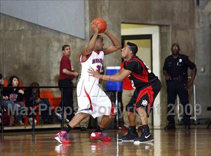 Thumbnail 2 in Cedar Hill vs. Duncanville (Texas 5A Region 1 Final) photogallery.