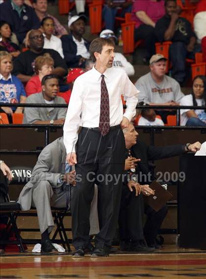 Thumbnail 2 in Cedar Hill vs. Duncanville (Texas 5A Region 1 Final) photogallery.