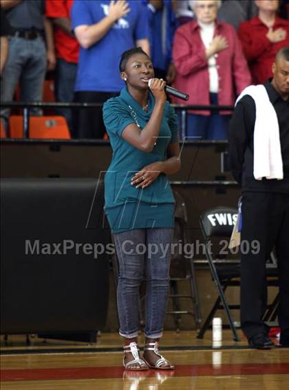 Thumbnail 2 in Cedar Hill vs. Duncanville (Texas 5A Region 1 Final) photogallery.