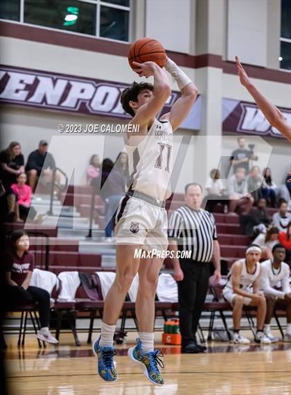 Thumbnail 1 in Davenport vs Fredericksburg photogallery.