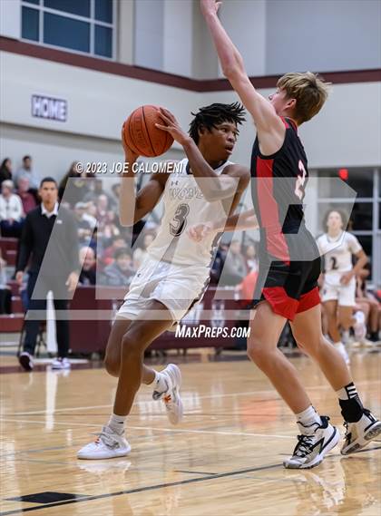 Thumbnail 1 in Davenport vs Fredericksburg photogallery.