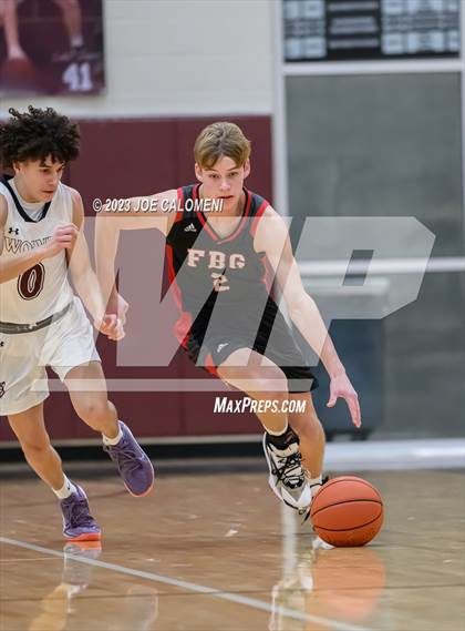 Thumbnail 1 in Davenport vs Fredericksburg photogallery.