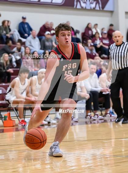 Thumbnail 3 in Davenport vs Fredericksburg photogallery.