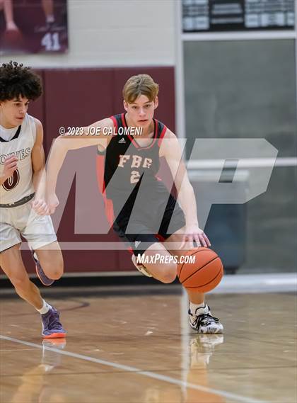 Thumbnail 3 in Davenport vs Fredericksburg photogallery.