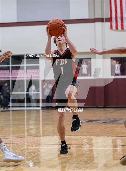 Thumbnail 1 in Davenport vs Fredericksburg photogallery.