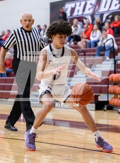 Thumbnail 2 in Davenport vs Fredericksburg photogallery.