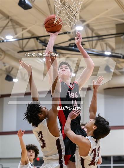 Thumbnail 3 in Davenport vs Fredericksburg photogallery.