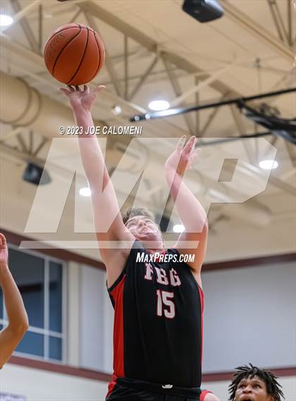Thumbnail 3 in Davenport vs Fredericksburg photogallery.
