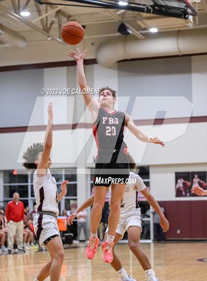 Thumbnail 2 in Davenport vs Fredericksburg photogallery.