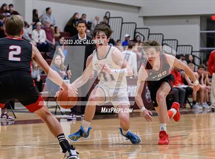 Thumbnail 1 in Davenport vs Fredericksburg photogallery.
