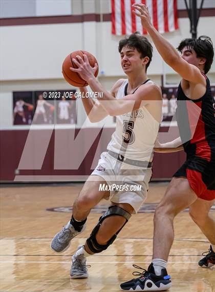 Thumbnail 1 in Davenport vs Fredericksburg photogallery.