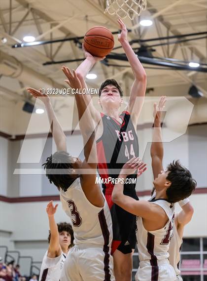 Thumbnail 1 in Davenport vs Fredericksburg photogallery.