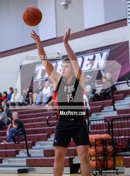 Thumbnail 3 in Davenport vs Fredericksburg photogallery.