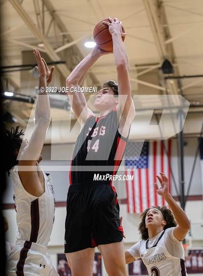 Thumbnail 1 in Davenport vs Fredericksburg photogallery.