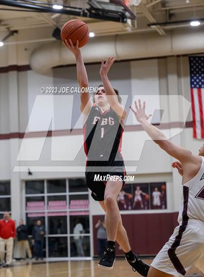 Thumbnail 2 in Davenport vs Fredericksburg photogallery.