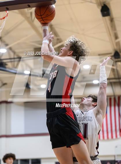 Thumbnail 3 in Davenport vs Fredericksburg photogallery.