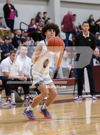 Thumbnail 1 in Davenport vs Fredericksburg photogallery.