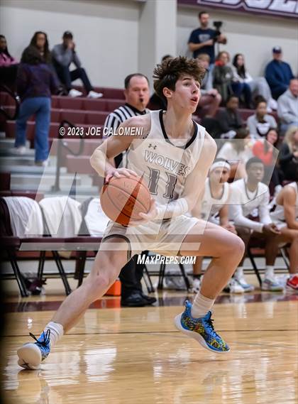 Thumbnail 2 in Davenport vs Fredericksburg photogallery.