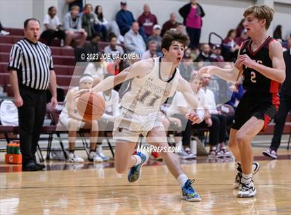 Thumbnail 1 in Davenport vs Fredericksburg photogallery.