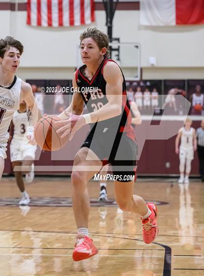 Thumbnail 1 in Davenport vs Fredericksburg photogallery.