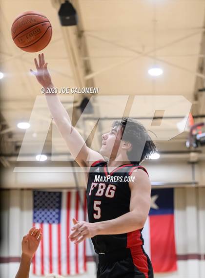 Thumbnail 2 in Davenport vs Fredericksburg photogallery.