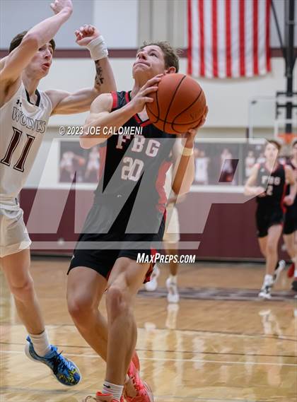 Thumbnail 2 in Davenport vs Fredericksburg photogallery.