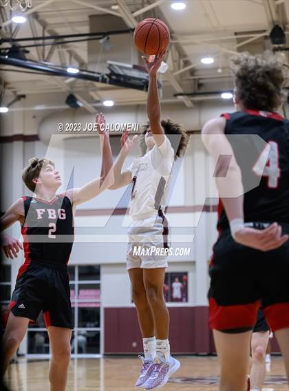 Thumbnail 2 in Davenport vs Fredericksburg photogallery.