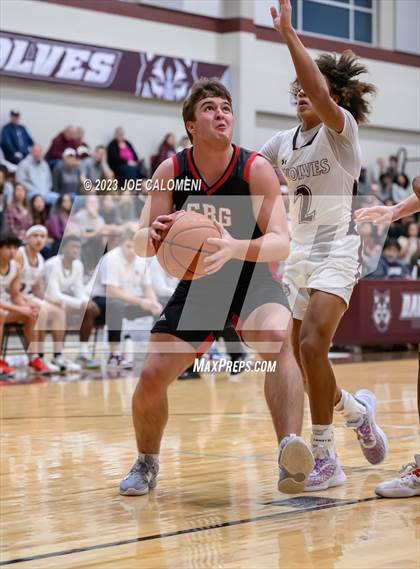 Thumbnail 2 in Davenport vs Fredericksburg photogallery.