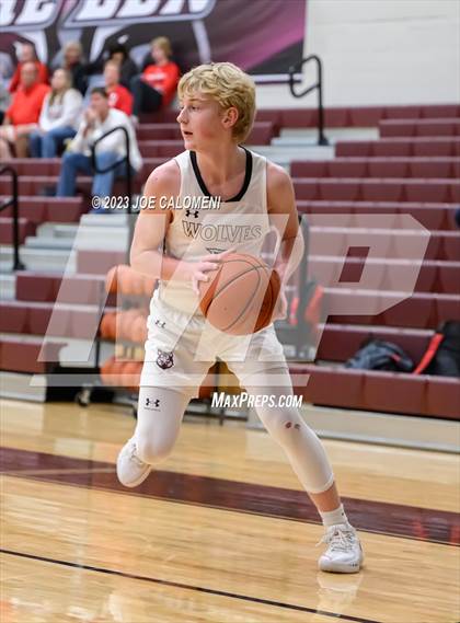 Thumbnail 1 in Davenport vs Fredericksburg photogallery.