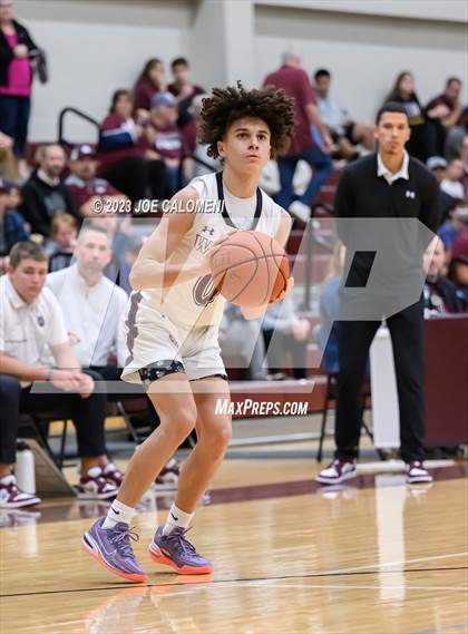 Thumbnail 2 in Davenport vs Fredericksburg photogallery.