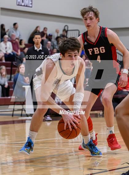 Thumbnail 3 in Davenport vs Fredericksburg photogallery.