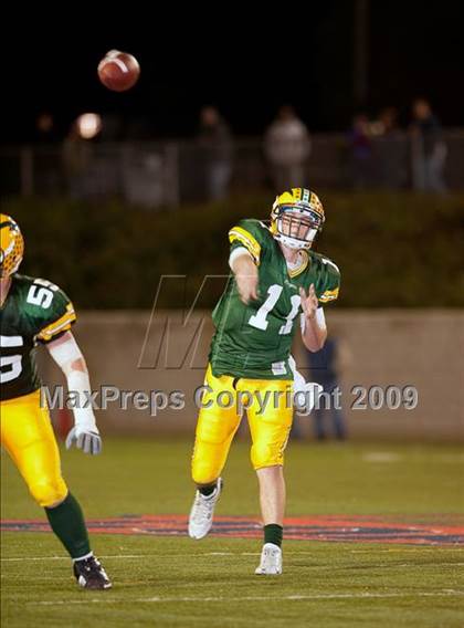 Thumbnail 3 in Dana Hills vs. Edison (CIF SS Playoffs) photogallery.