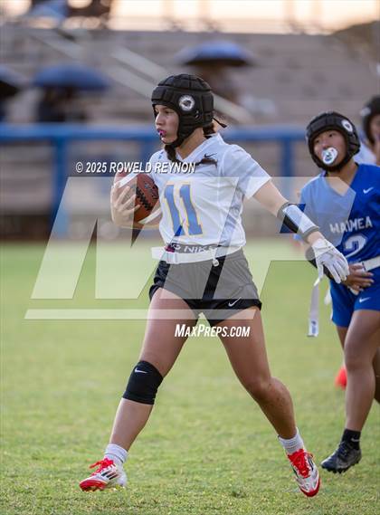 Thumbnail 1 in Waimea vs Island (Hanapepe Stadium) photogallery.