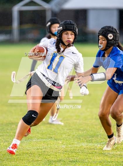 Thumbnail 2 in Waimea vs Island (Hanapepe Stadium) photogallery.