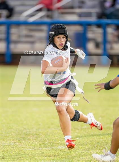 Thumbnail 1 in Waimea vs Island (Hanapepe Stadium) photogallery.