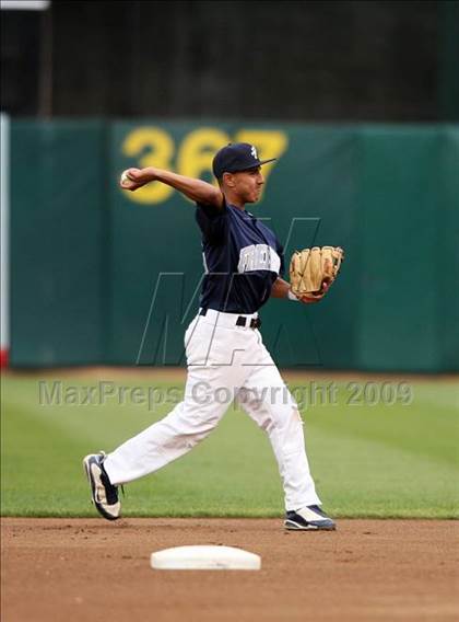 Thumbnail 1 in Freedom vs. De La Salle (CIF NCS D1 Final) photogallery.