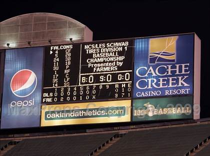 Thumbnail 1 in Freedom vs. De La Salle (CIF NCS D1 Final) photogallery.