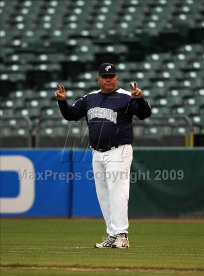 Thumbnail 3 in Freedom vs. De La Salle (CIF NCS D1 Final) photogallery.