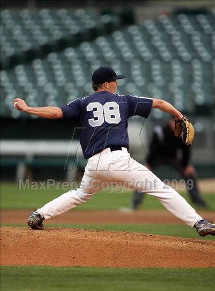 Thumbnail 3 in Freedom vs. De La Salle (CIF NCS D1 Final) photogallery.