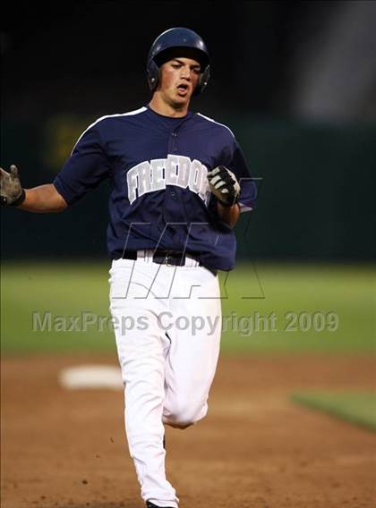 Thumbnail 2 in Freedom vs. De La Salle (CIF NCS D1 Final) photogallery.
