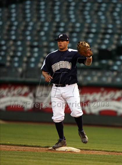 Thumbnail 1 in Freedom vs. De La Salle (CIF NCS D1 Final) photogallery.