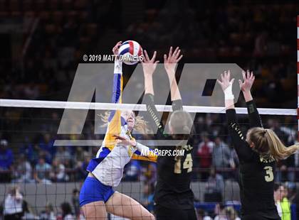 Thumbnail 2 in Rampart vs. Mountain Vista (CHSAA 5A Playoff) photogallery.