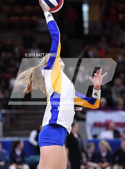 Thumbnail 3 in Rampart vs. Mountain Vista (CHSAA 5A Playoff) photogallery.