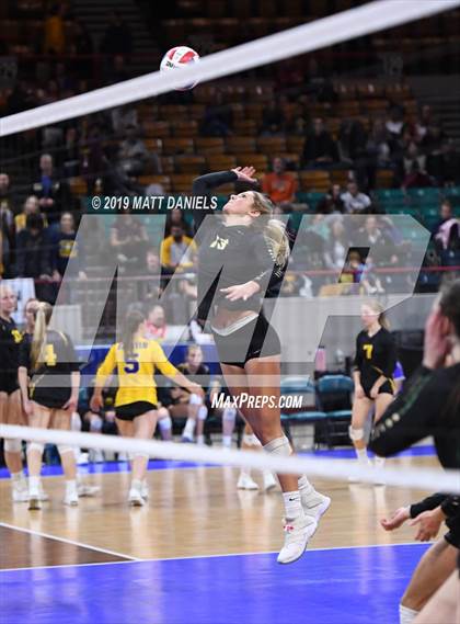 Thumbnail 2 in Rampart vs. Mountain Vista (CHSAA 5A Playoff) photogallery.